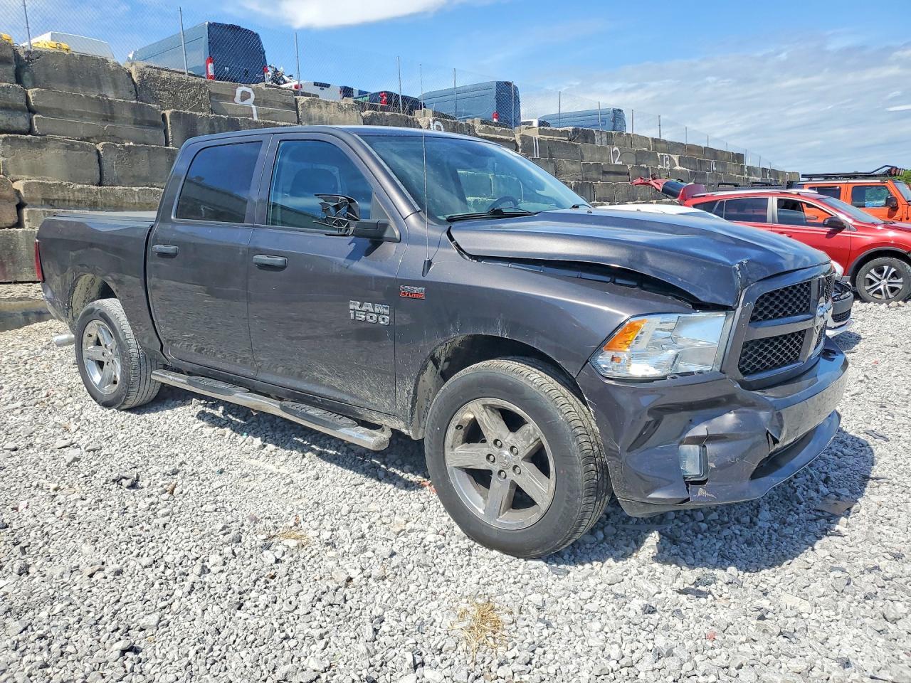 2018 Ram 1500 St - Фото 4