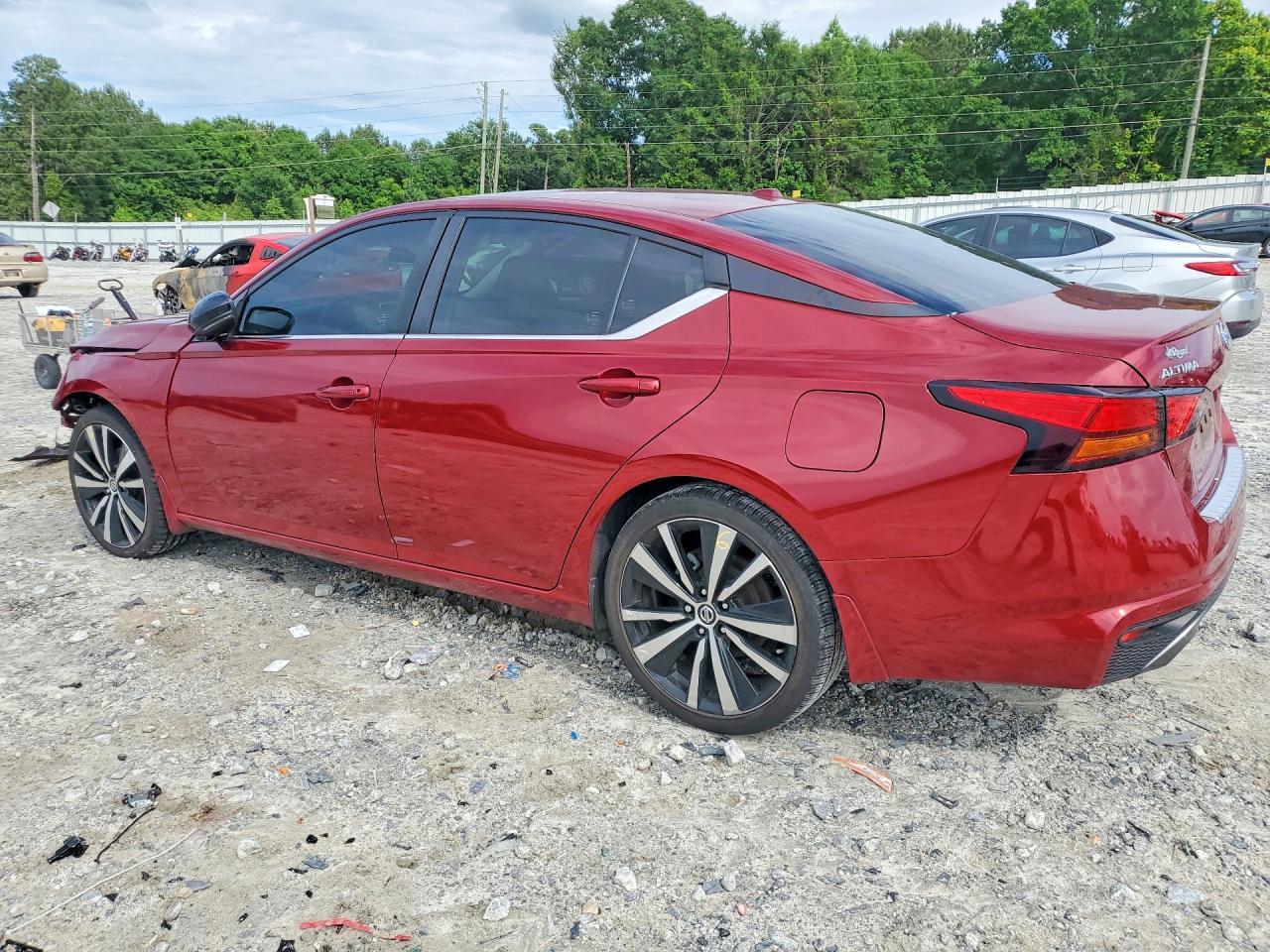2021 Nissan Altima Sr - Фото 2