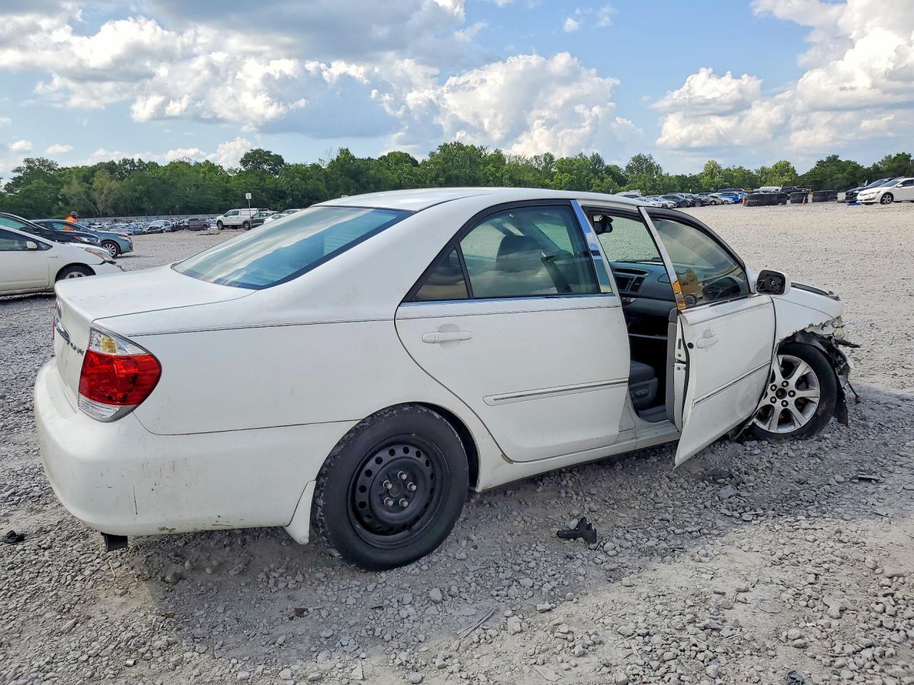2005 Toyota Camry Xle V6 - Фото 3