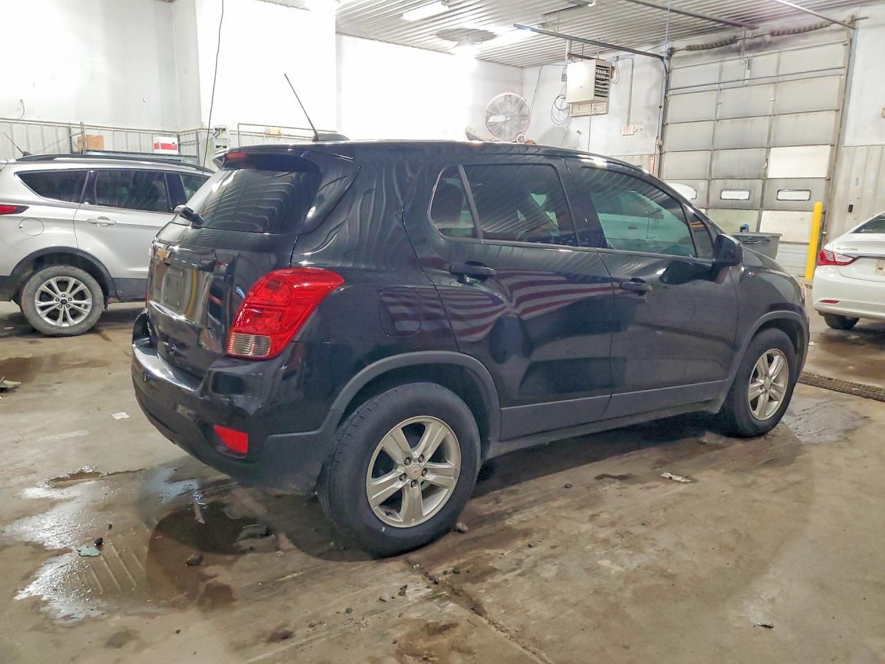 2020 Chevrolet Trax Ls - Image 3