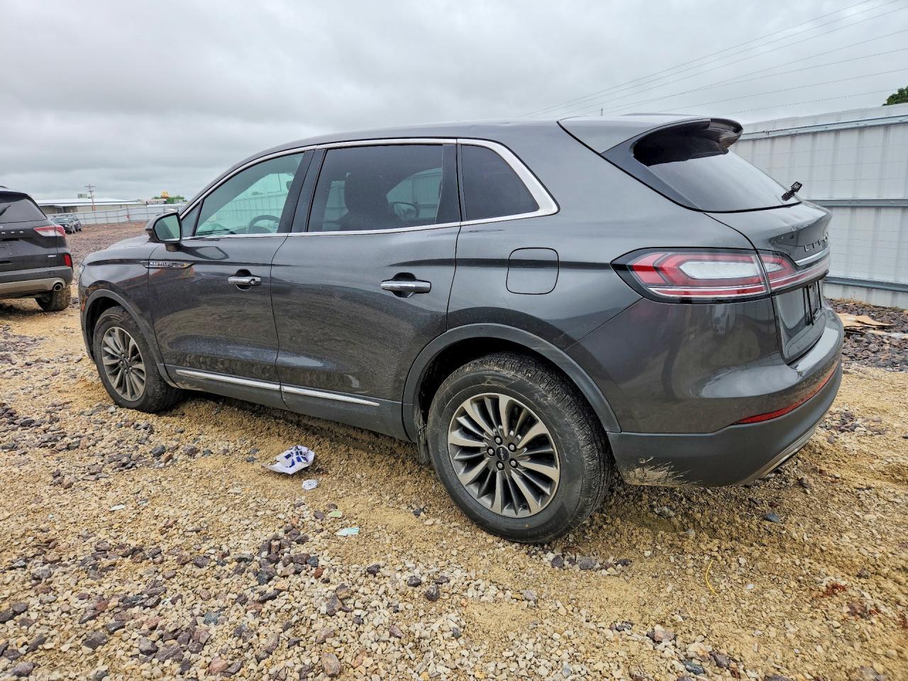 2020 Lincoln Nautilus Reserve - Image 2