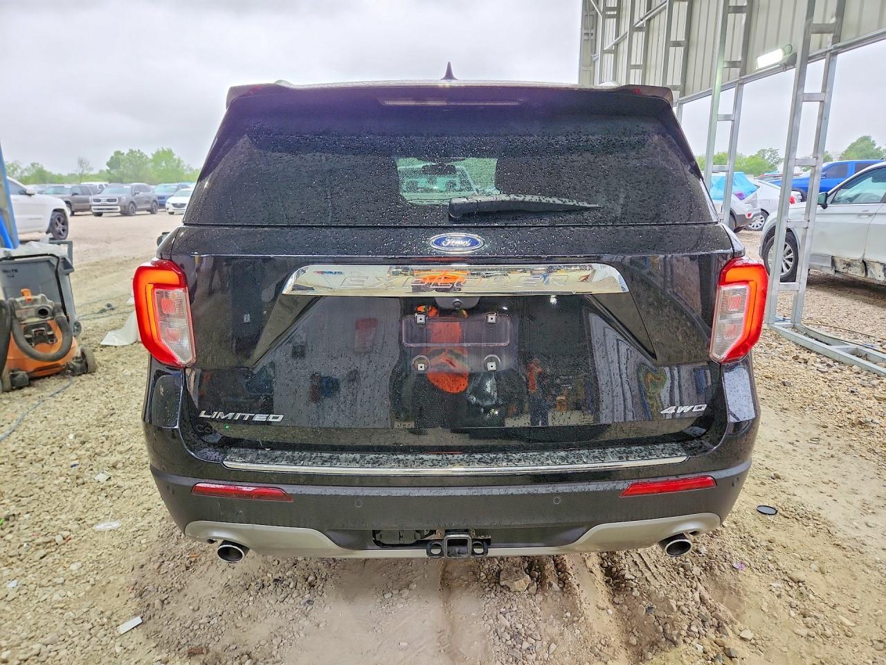 2021 Ford Explorer Limited - Image 6