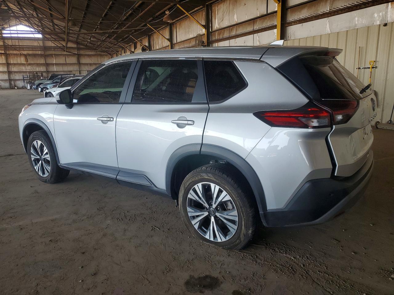 2023 Nissan Rogue Sv - Фото 2