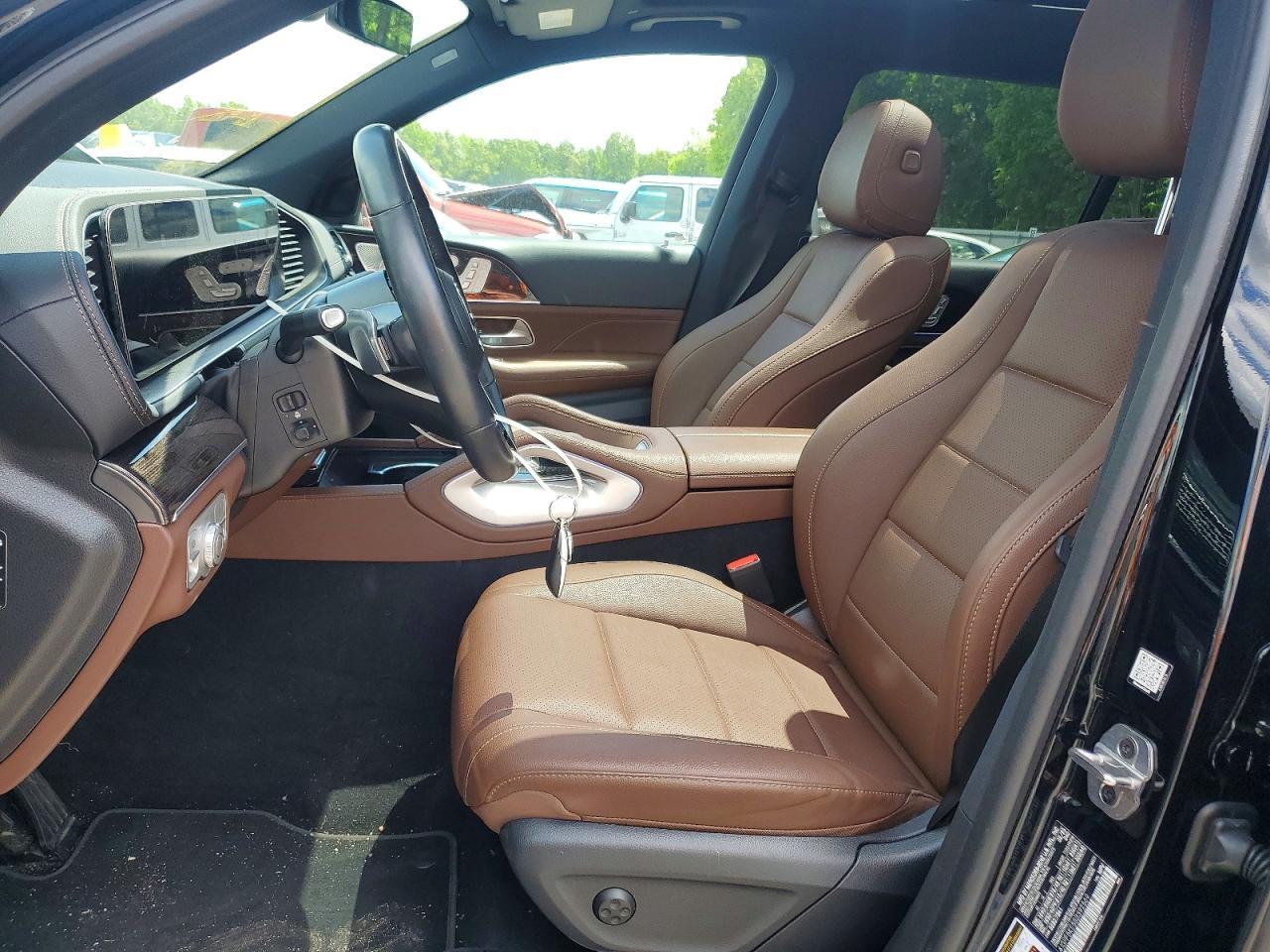 2025 Mercedes-Benz Gls 450 4Matic - Image 7