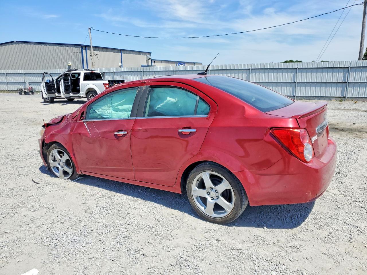 2014 Chevrolet Sonic Ltz - Фото 2