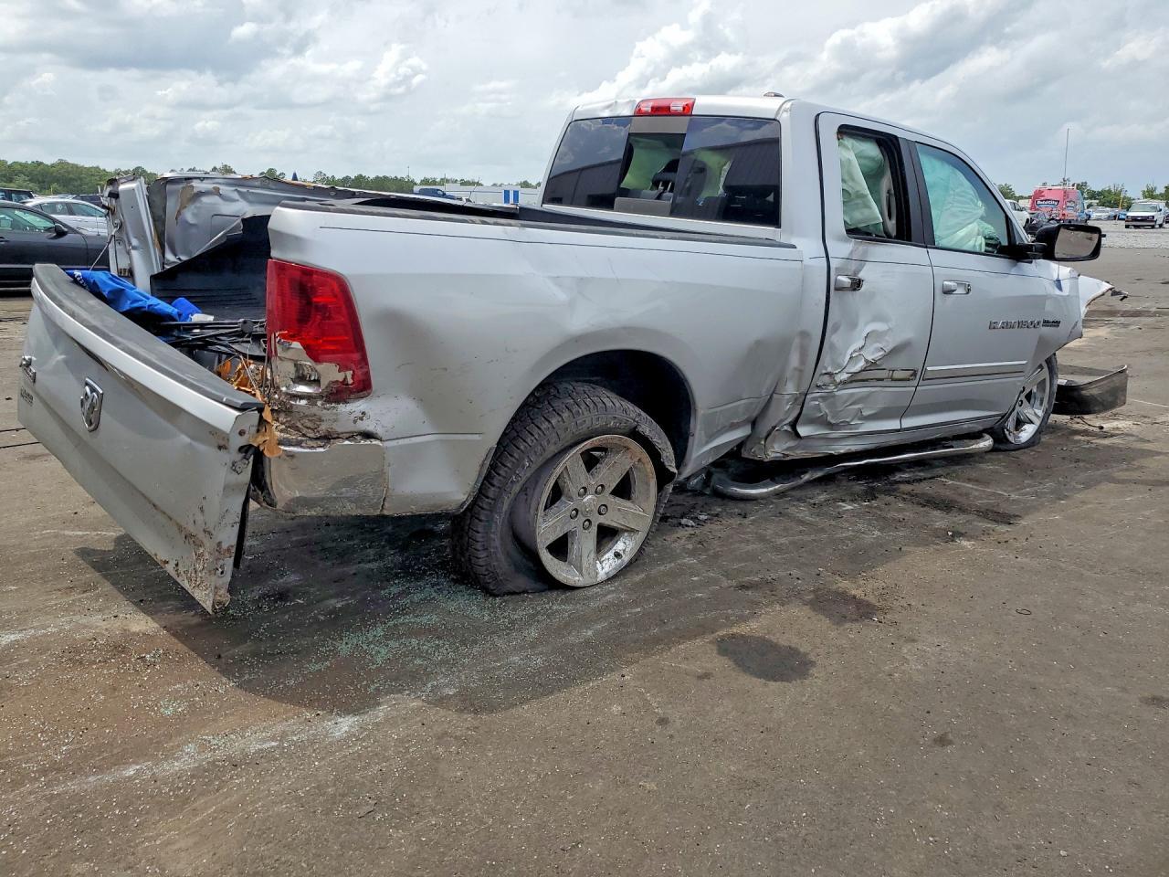 2012 Dodge Ram 1500 Slt - Фото 3