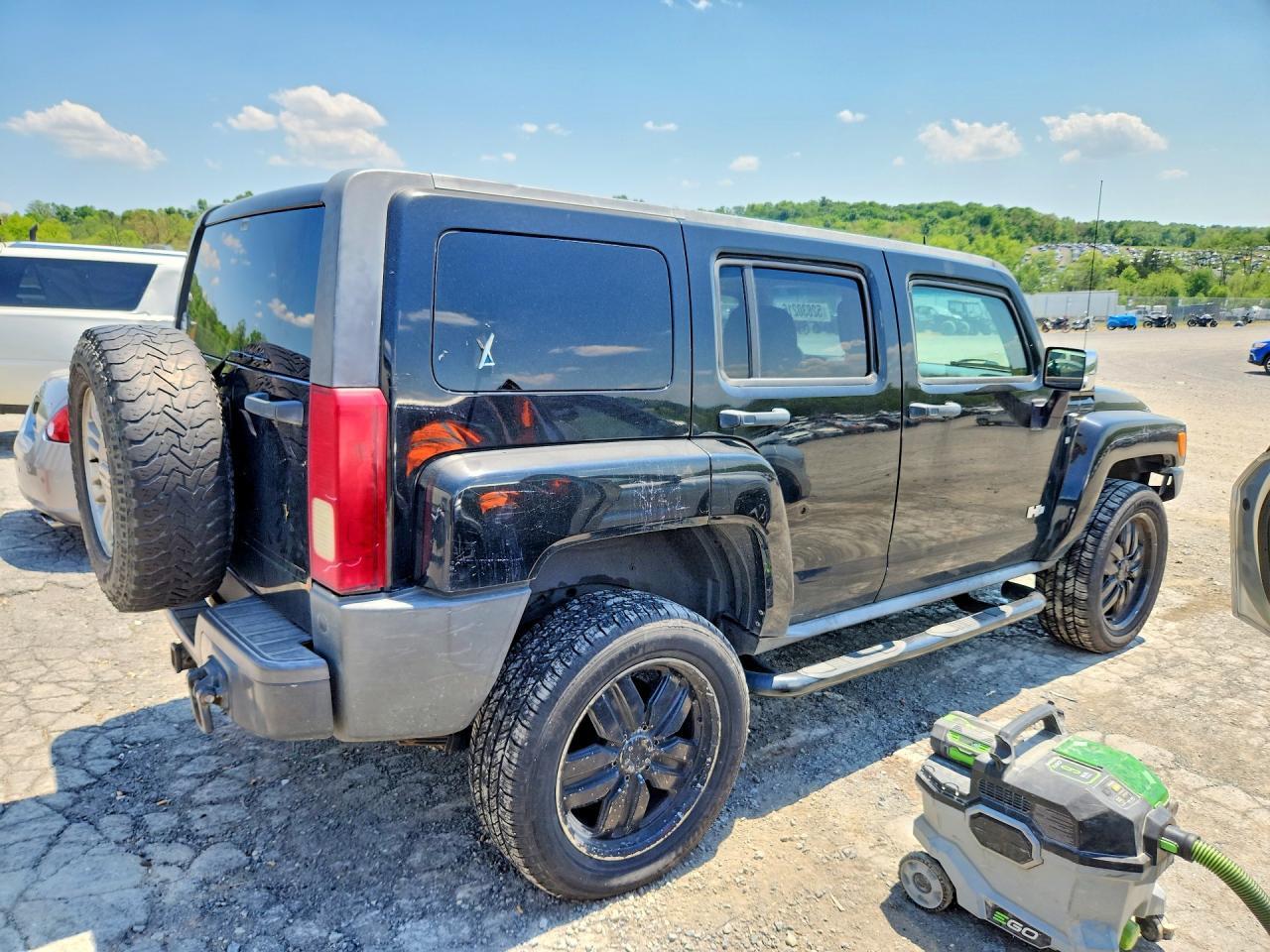 2008 Hummer H3 - Image 3