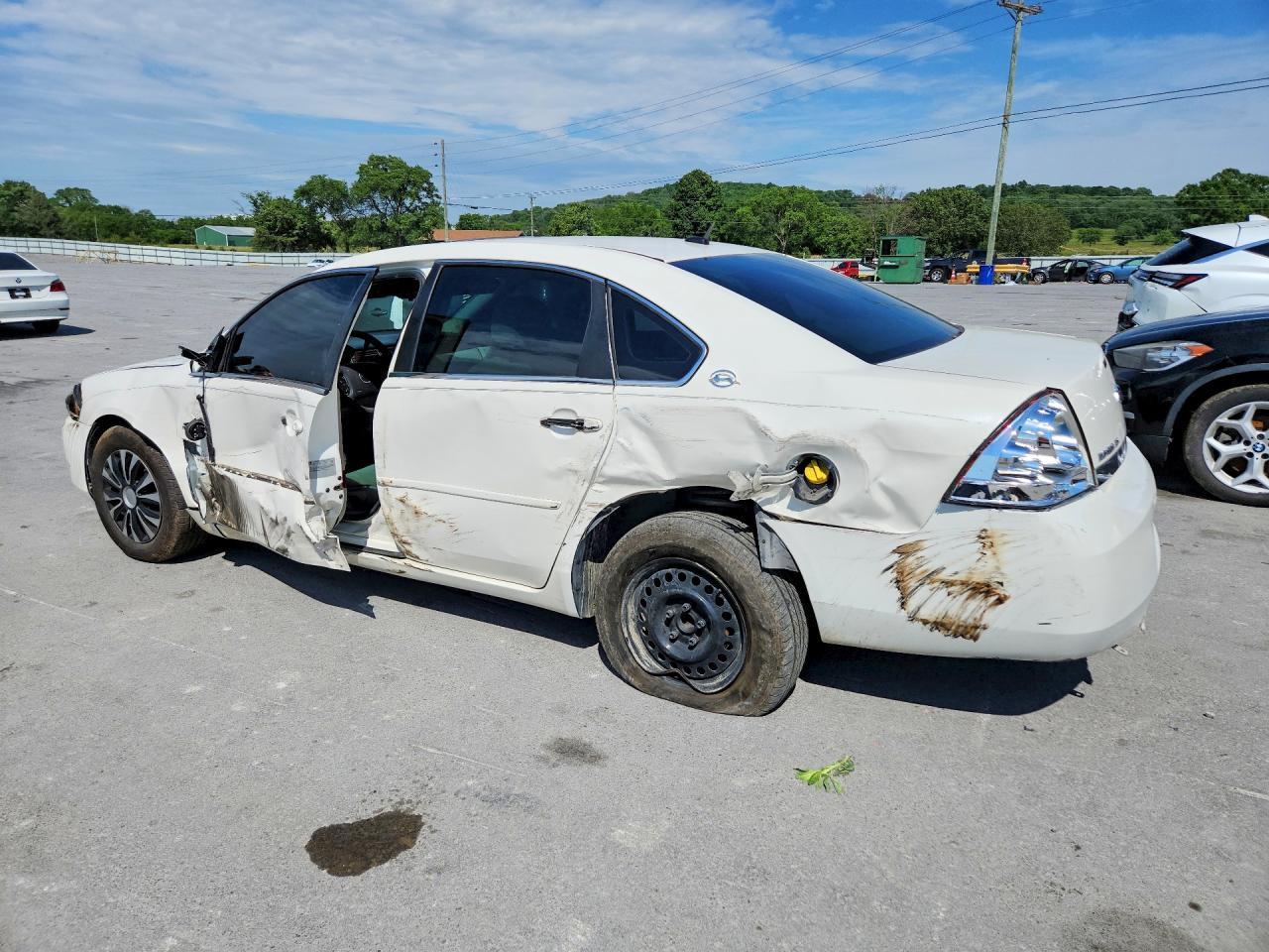 2007 Chevrolet Impala Ls - Image 2