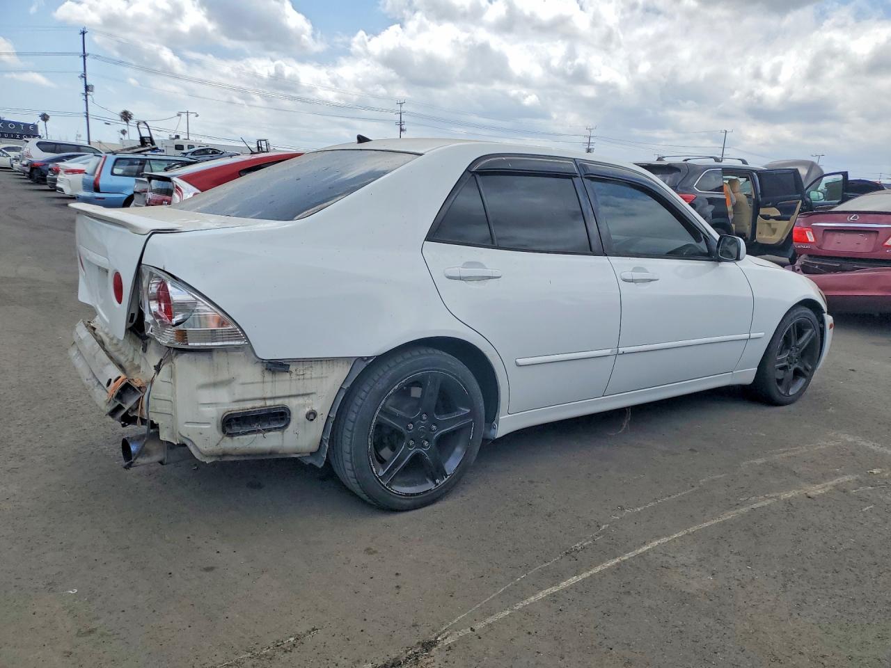 2004 Lexus Is 300 - Image 3