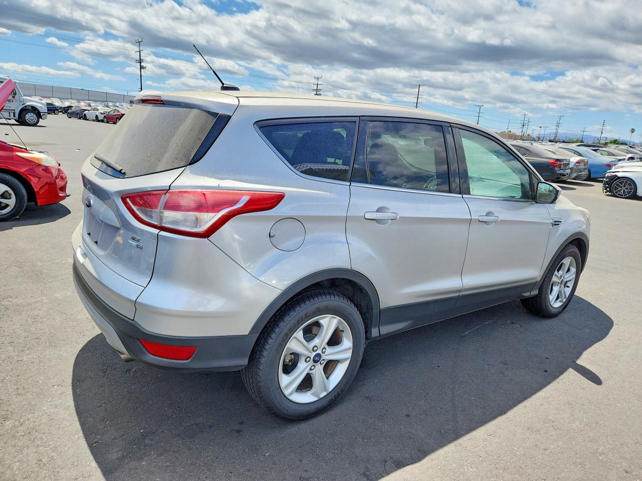 2016 Ford Escape Se - Фото 3