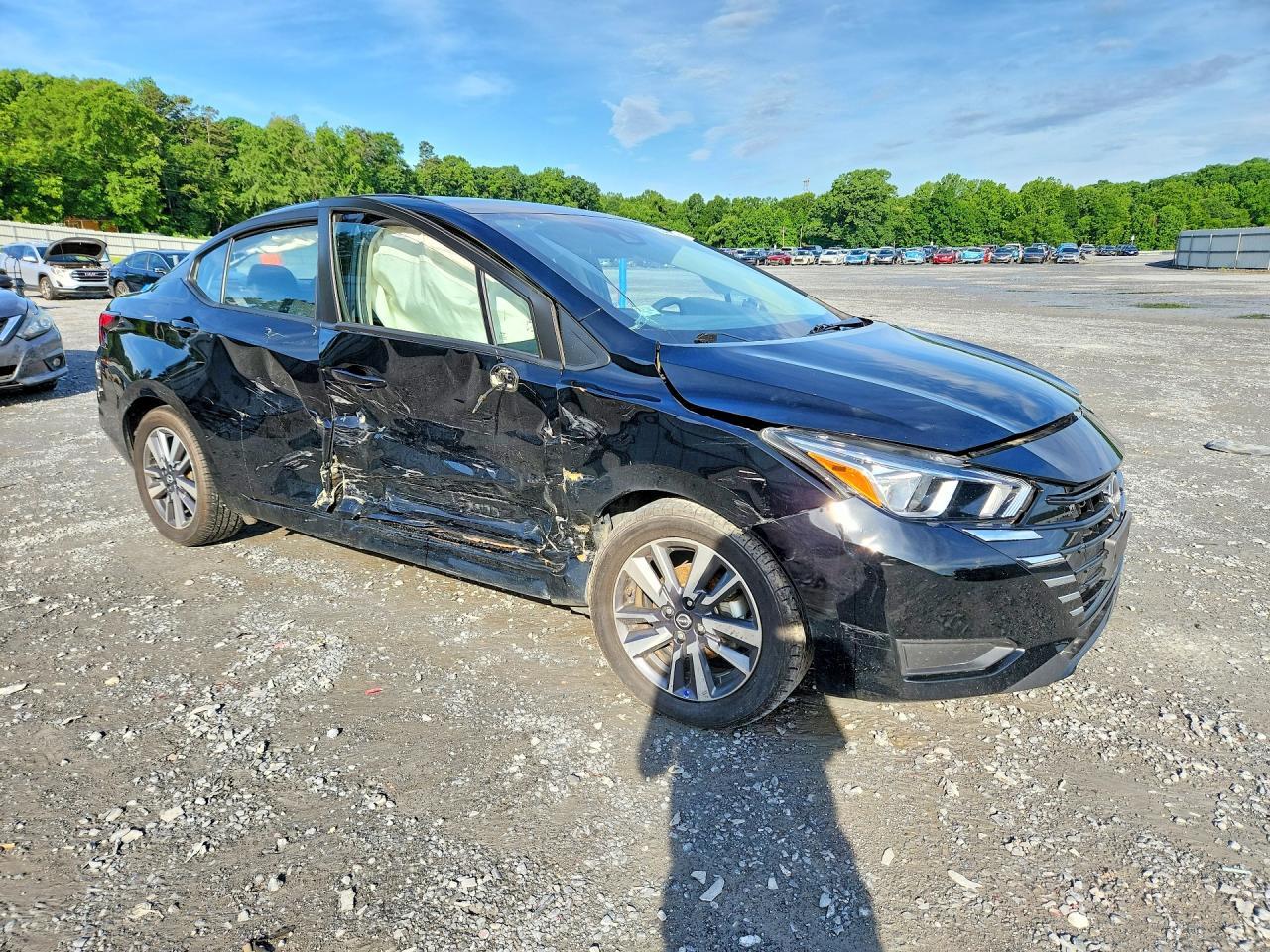 2023 Nissan Versa Sv - Image 4