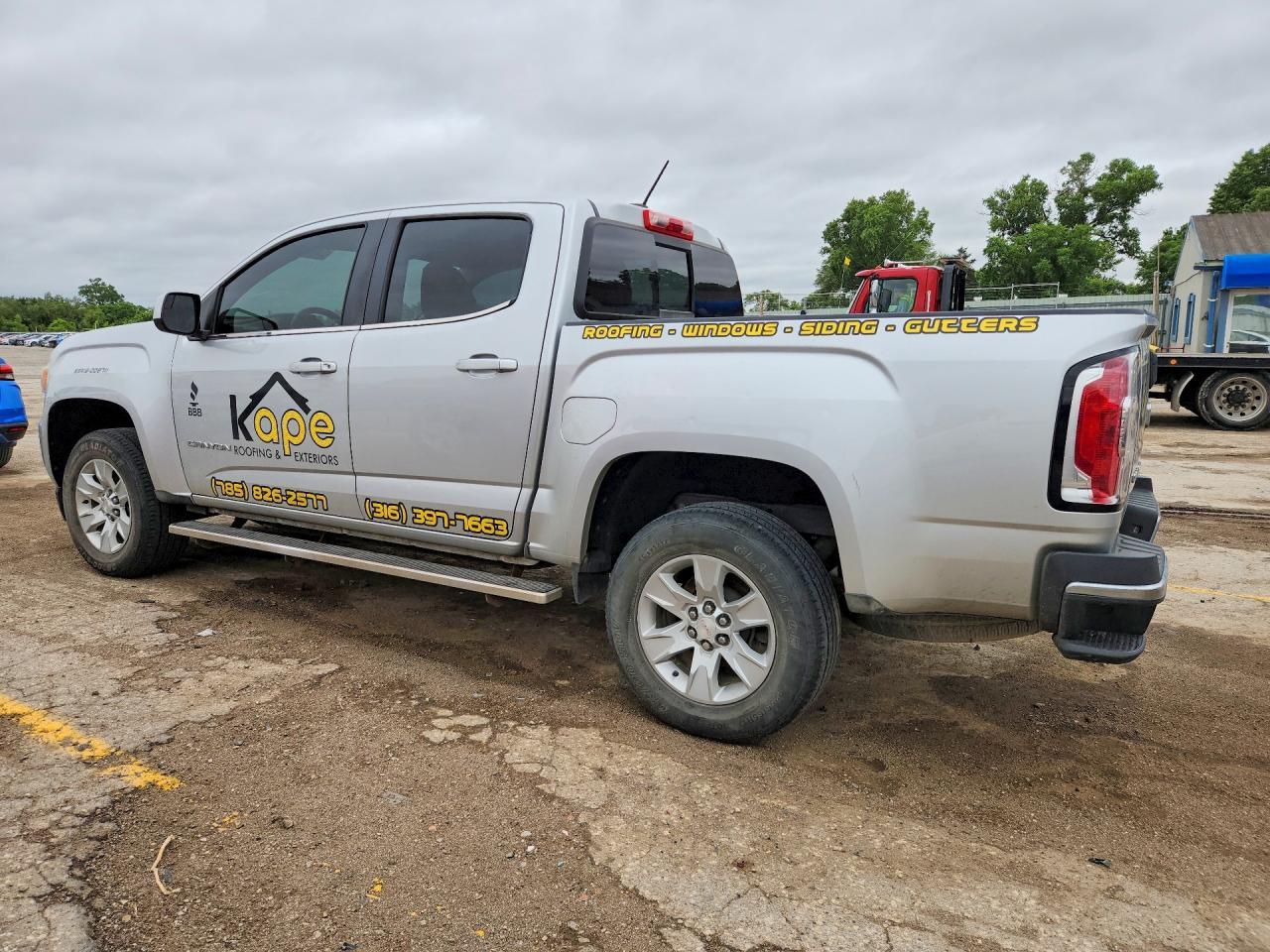 2016 GMC Canyon Sle - Image 2