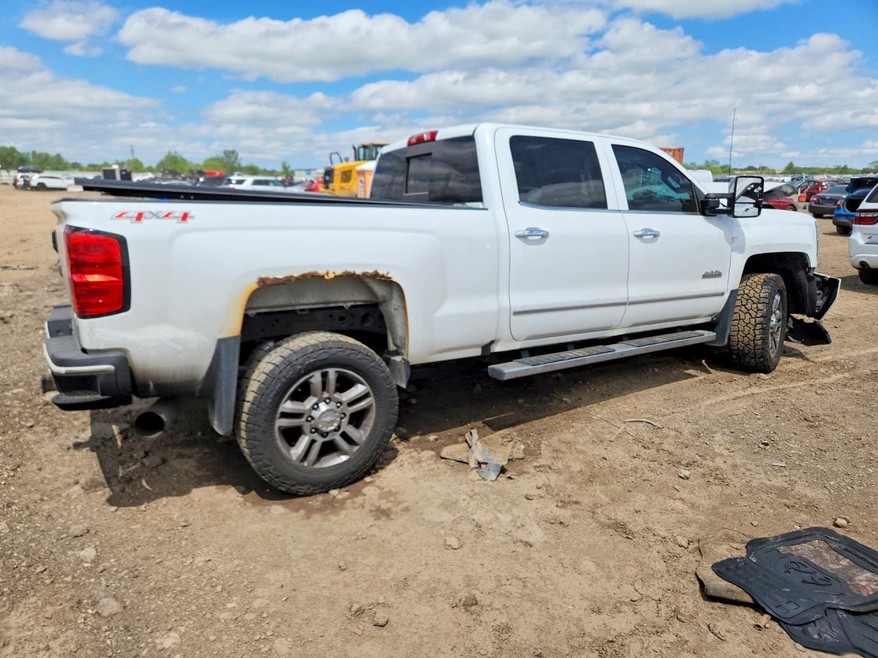 2016 Chevrolet Silverado K2500 High Country - Фото 3