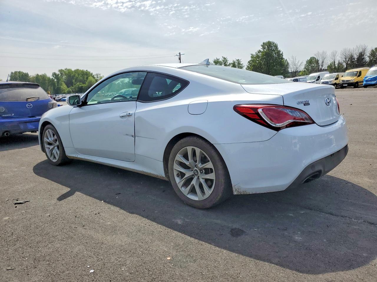 2015 Hyundai Genesis Coupe 3.8 - Фото 2