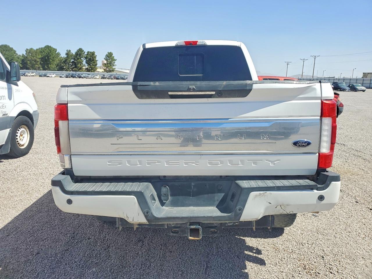 2017 Ford F350 - Image 6