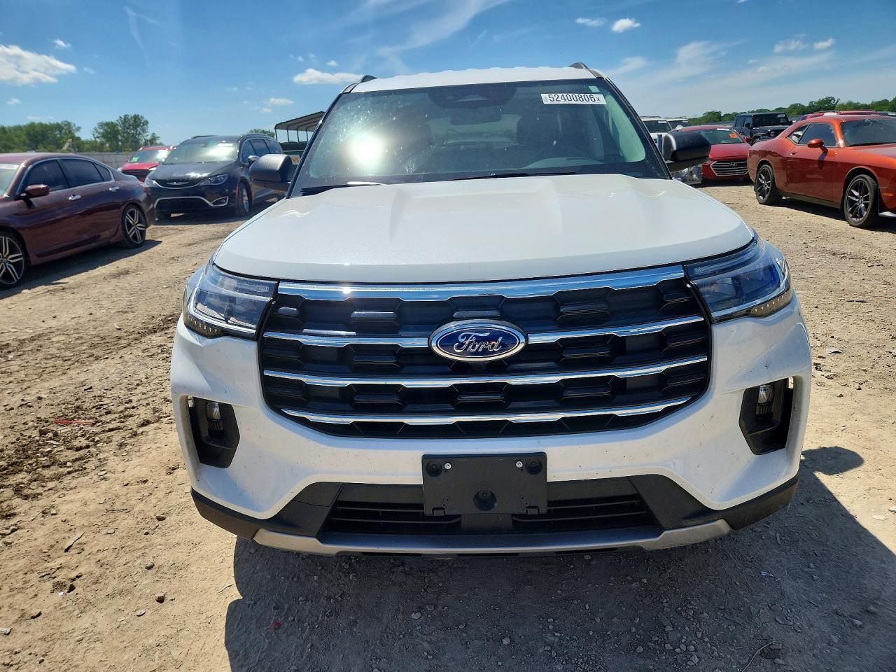 2025 Ford Explorer Active - Image 5