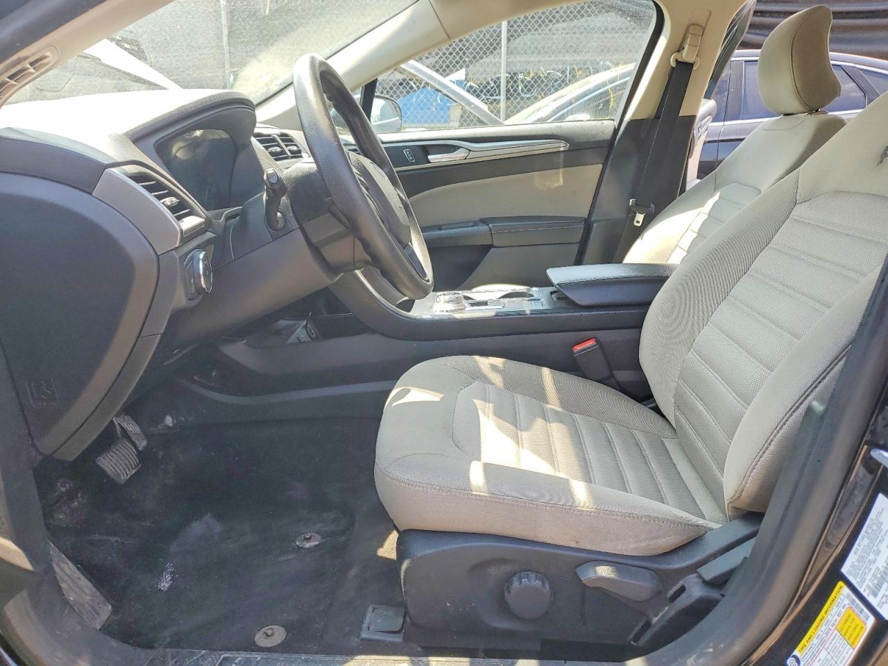 2019 Ford Fusion S - Image 7