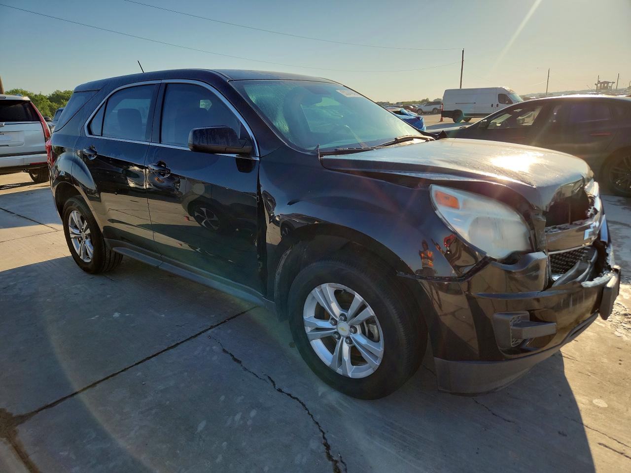 2014 Chevrolet Equinox Ls - Image 4
