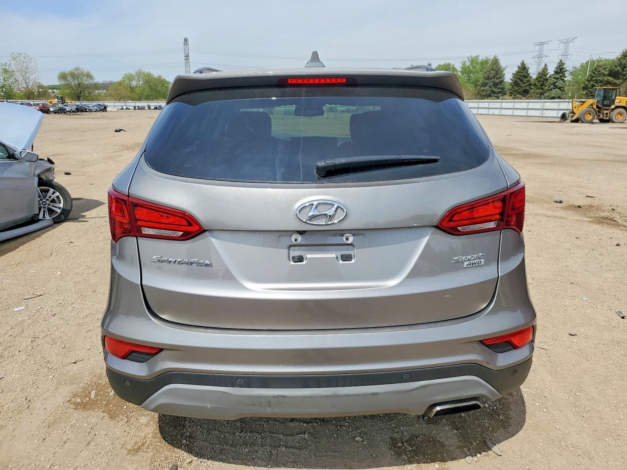 2018 Hyundai Santa Fe Sport 2.4L - Фото 6