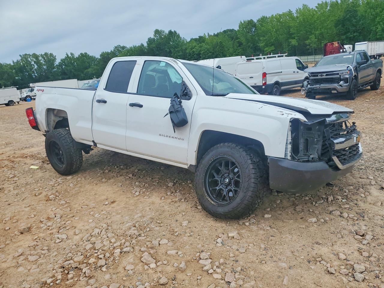 2018 Chevrolet Silverado K1500 - Фото 4