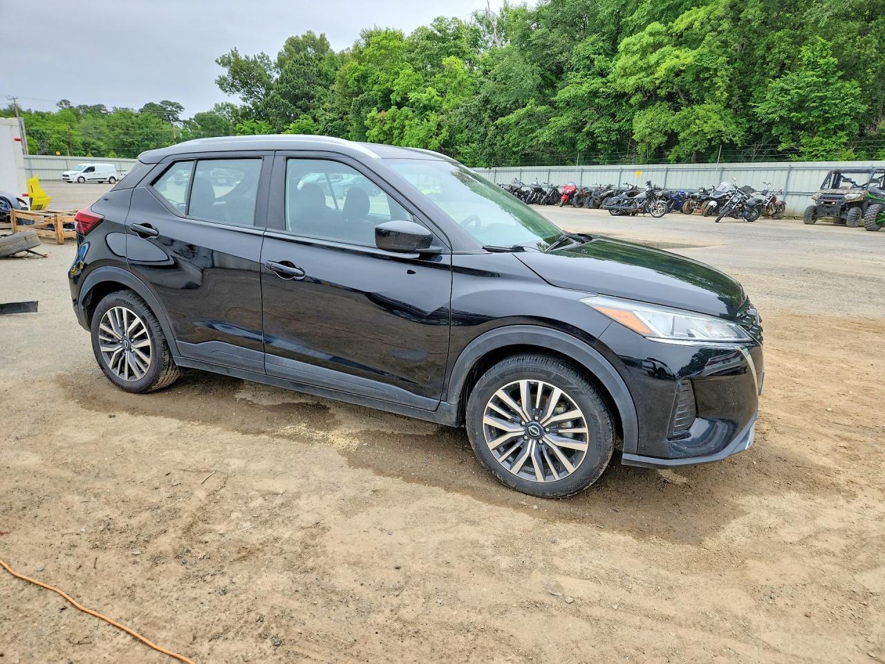 2022 Nissan Kicks Sv - Image 4