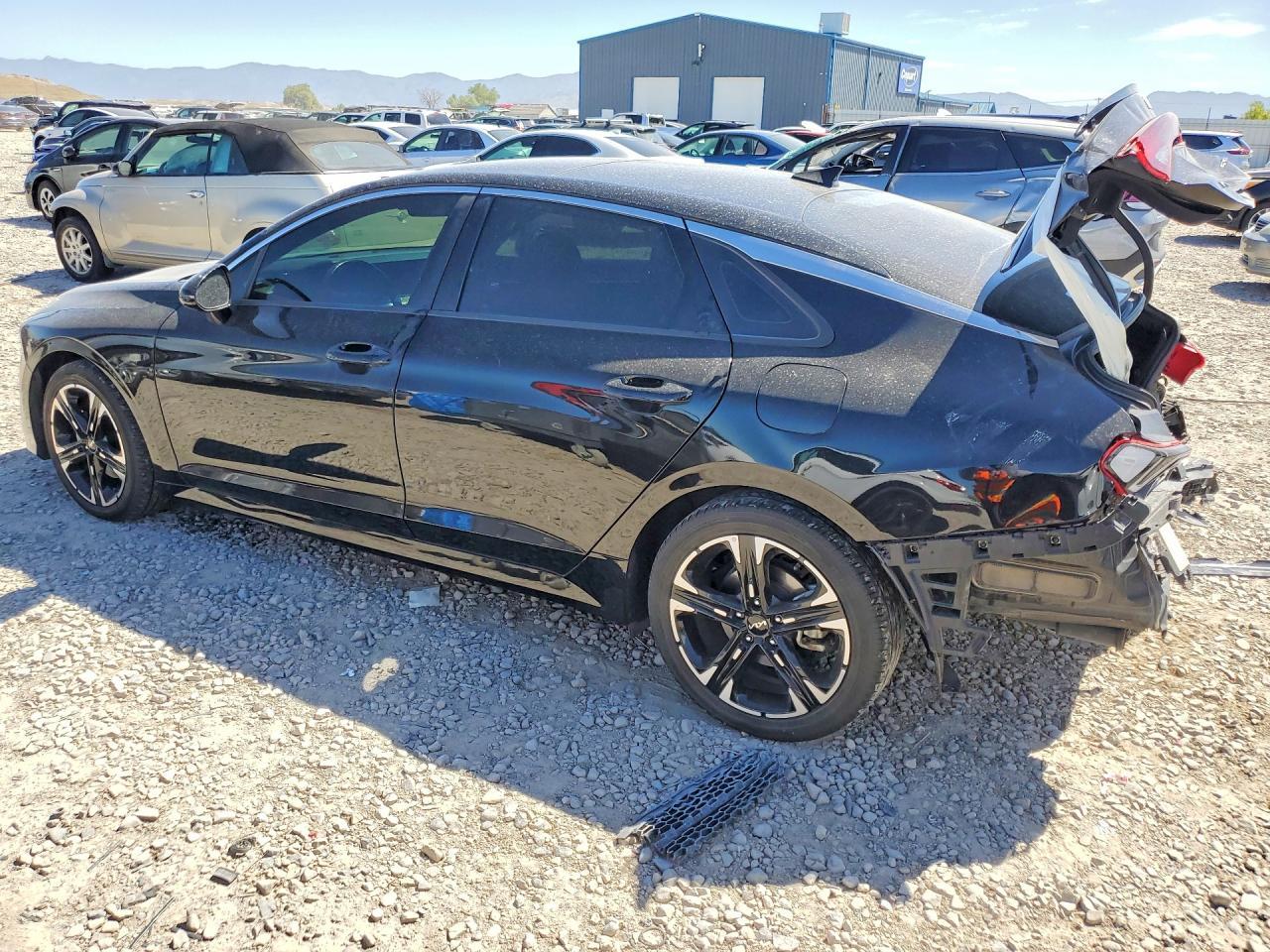 2022 Kia K5 Gt Line - Фото 2