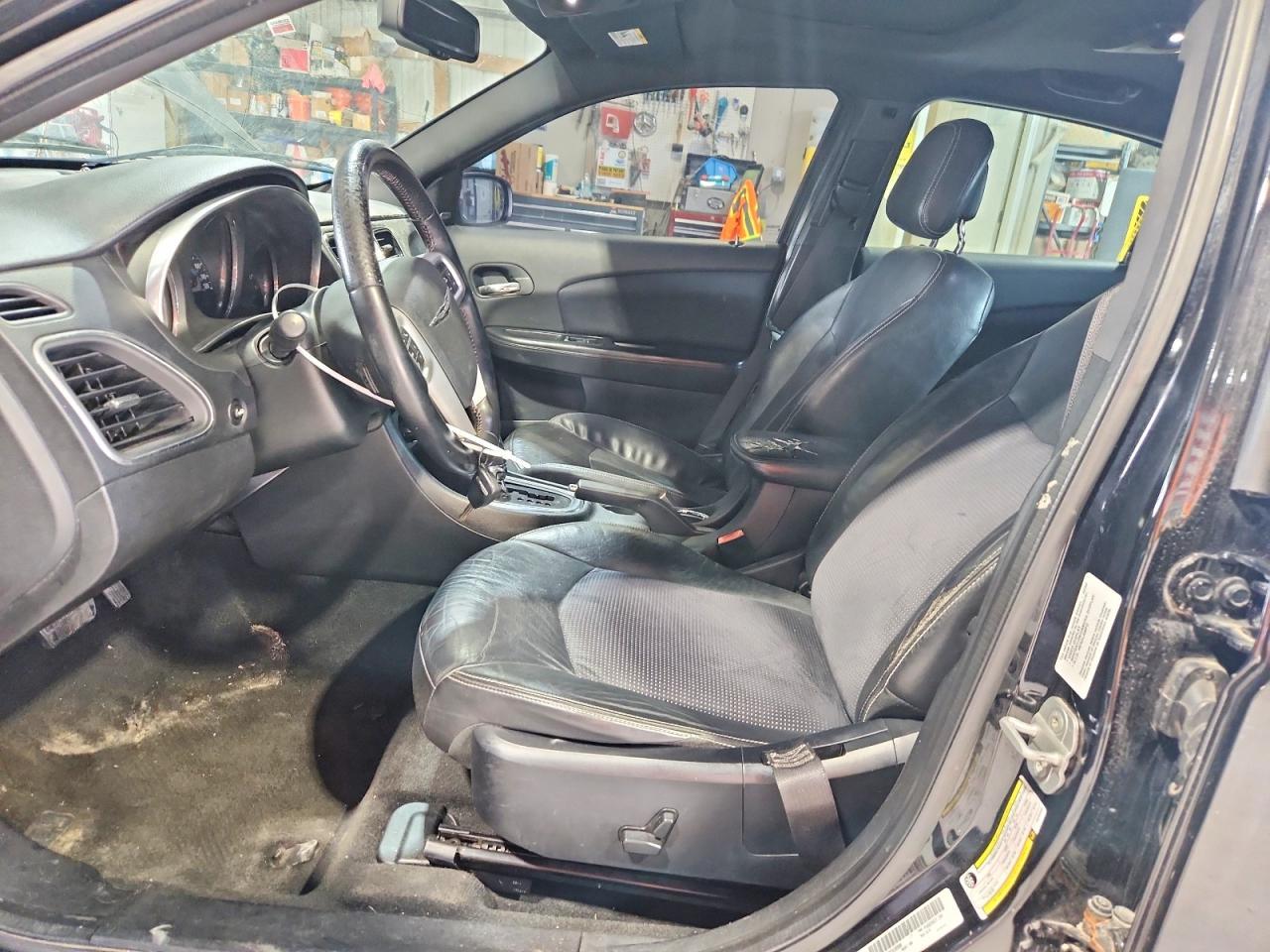 2012 Chrysler 200 S - Image 7