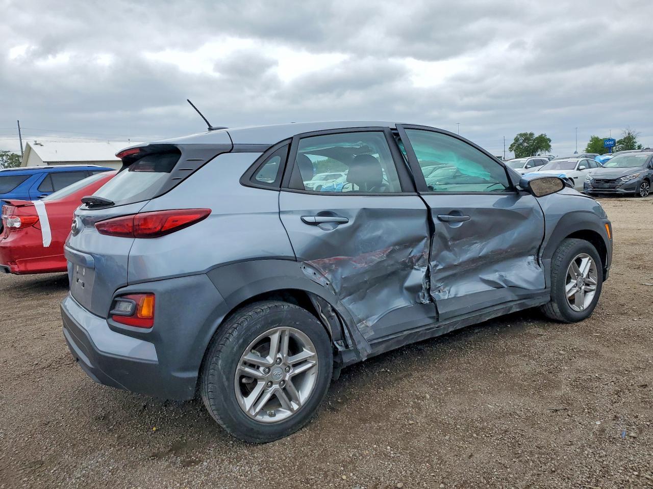 2021 Hyundai Kona Se - Фото 3
