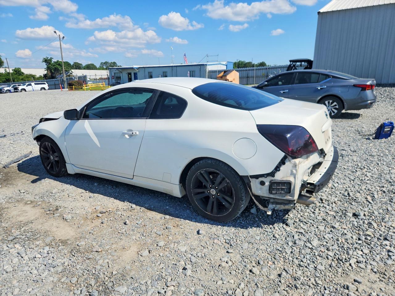 2012 Nissan Altima S - Image 2