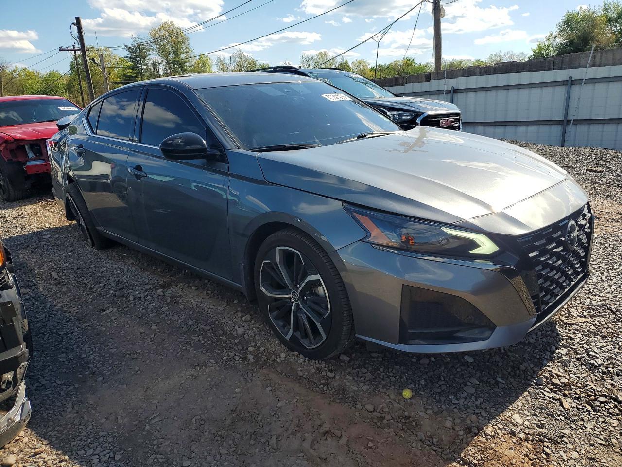 2023 Nissan Altima Sr - Фото 4