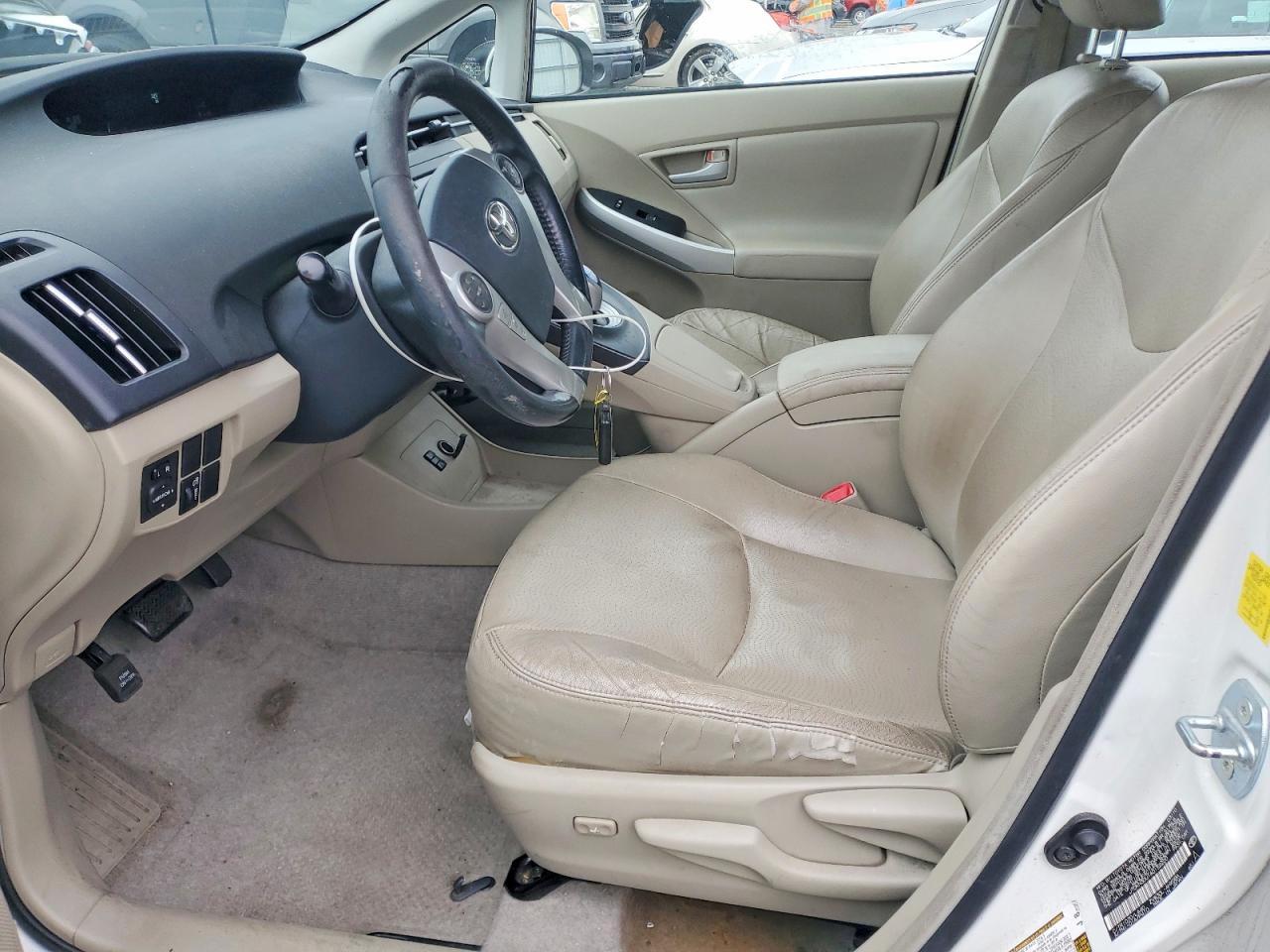 2010 Toyota Prius Iv - Image 7