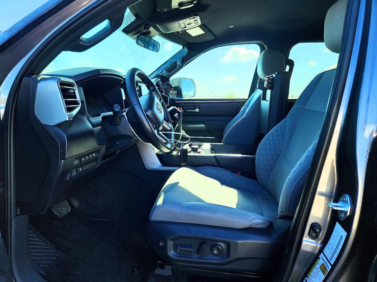 2025 Toyota Tundra Sr5 - Image 7
