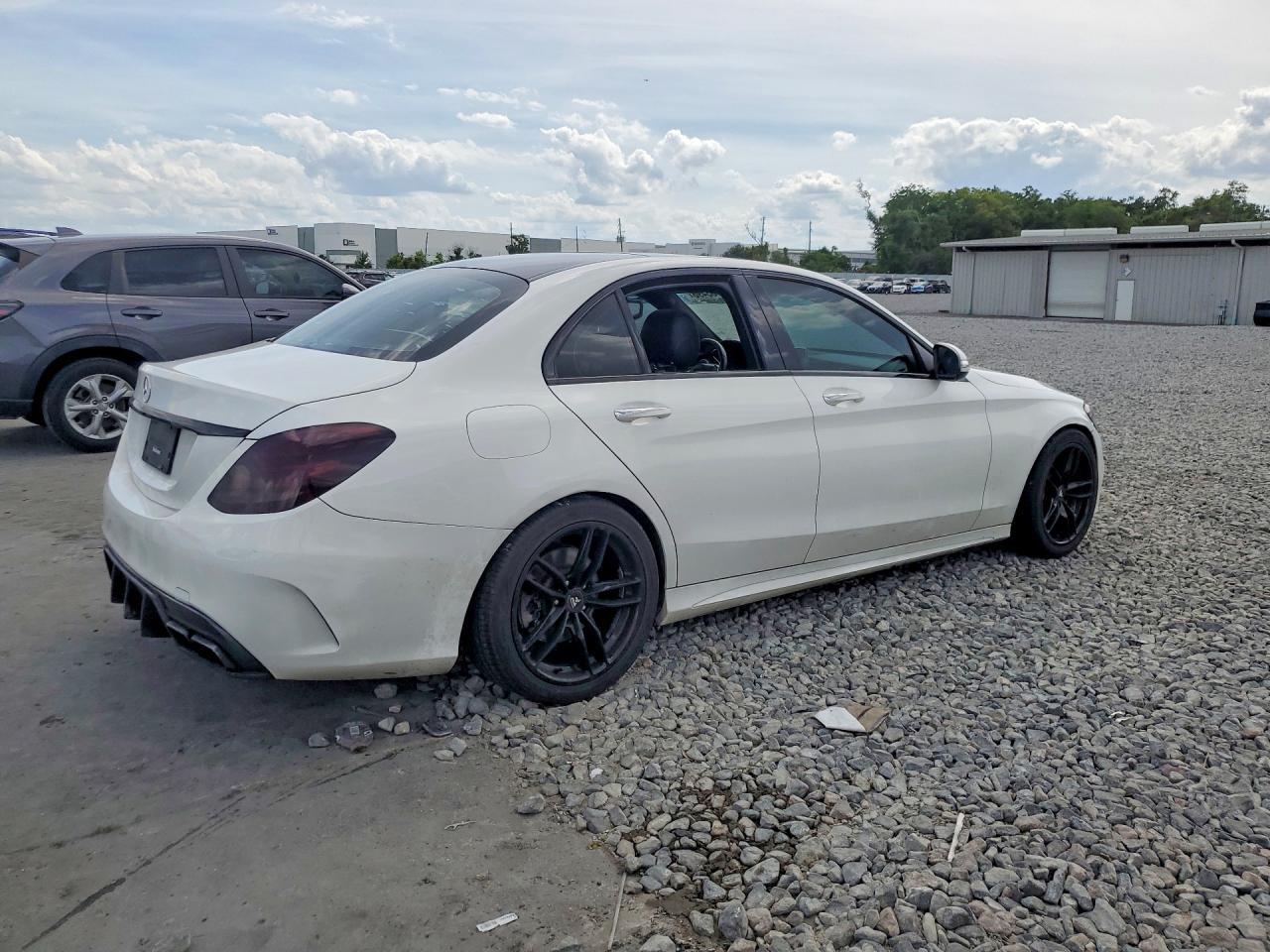 2015 Mercedes-Benz C 300 - Фото 3