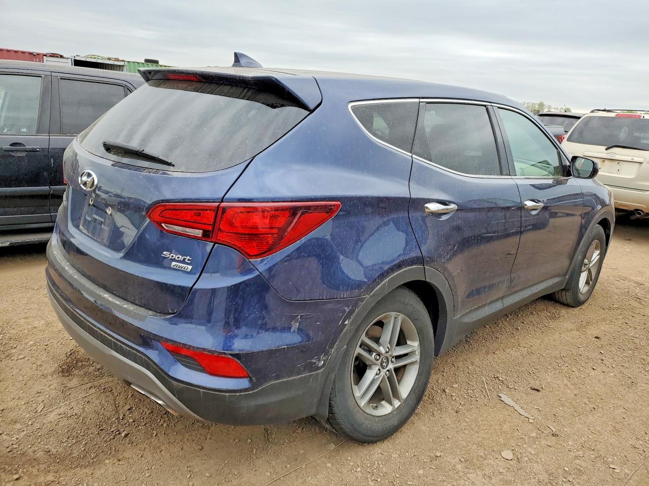 2017 Hyundai Santa Fe Sport 2.4L - Image 3