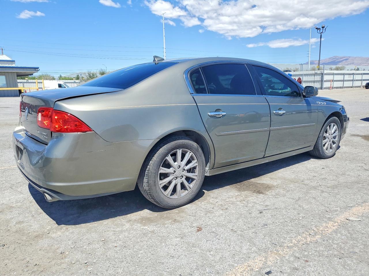 2011 Buick Lucerne Cxl - Фото 3