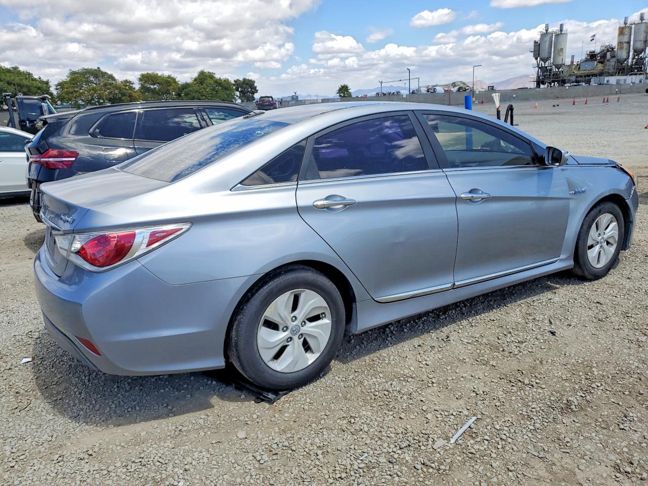 2014 Hyundai Sonata Hybrid - Фото 3