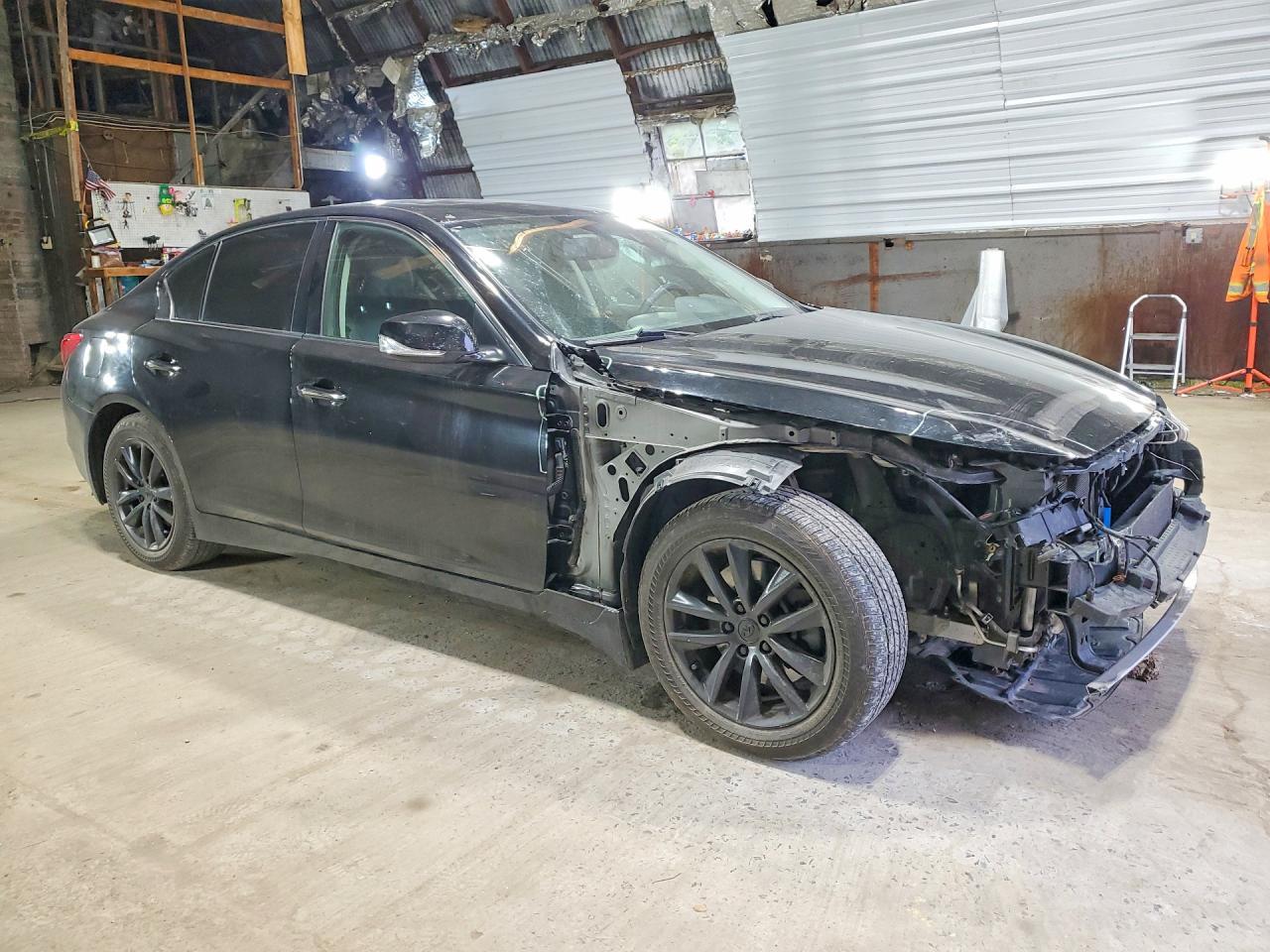 2015 Infiniti Q50 Premium - Image 4