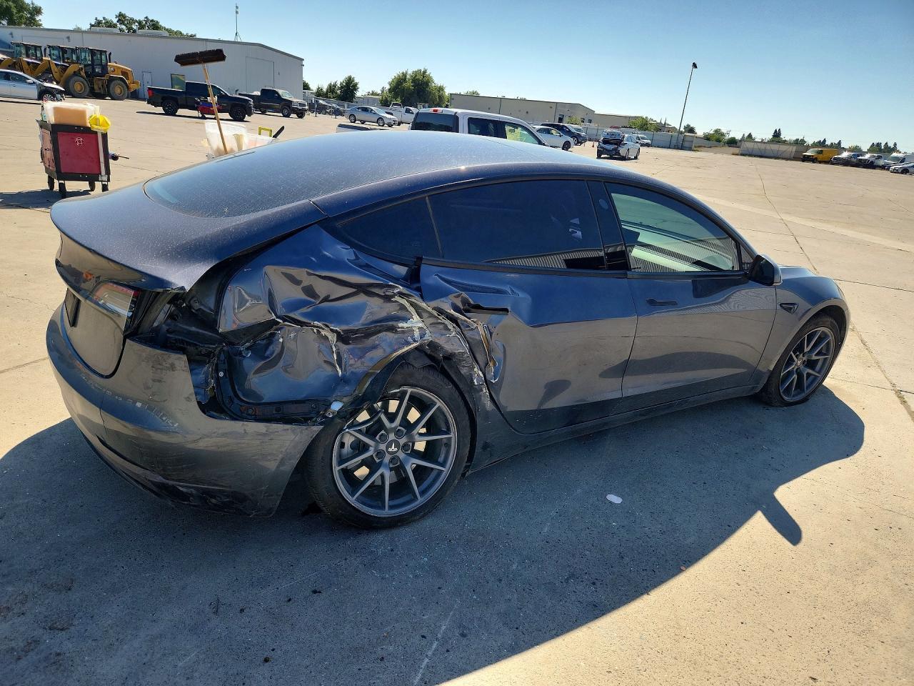 2023 Tesla Model 3 - Image 3