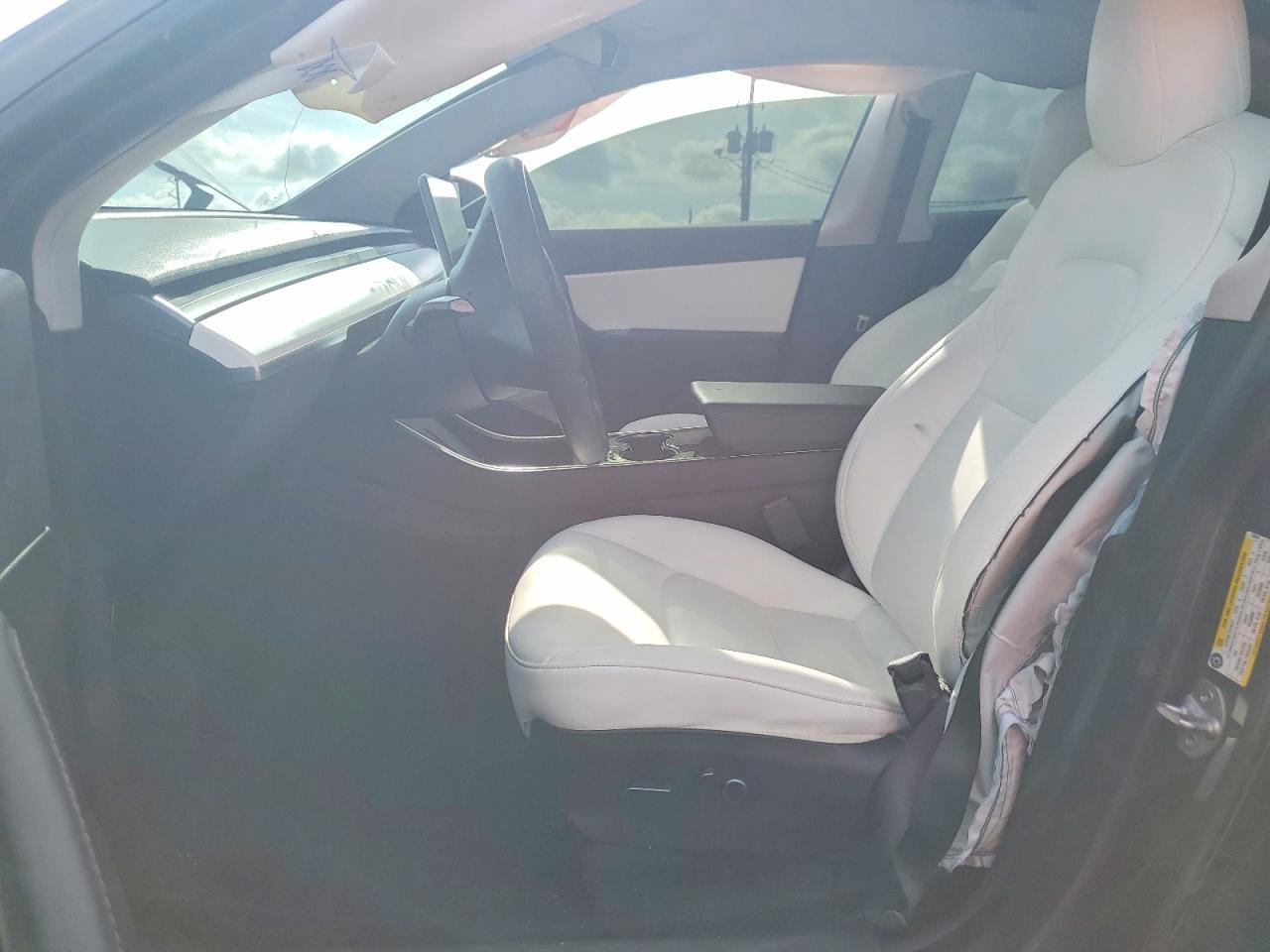 2021 Tesla Model Y - Image 7