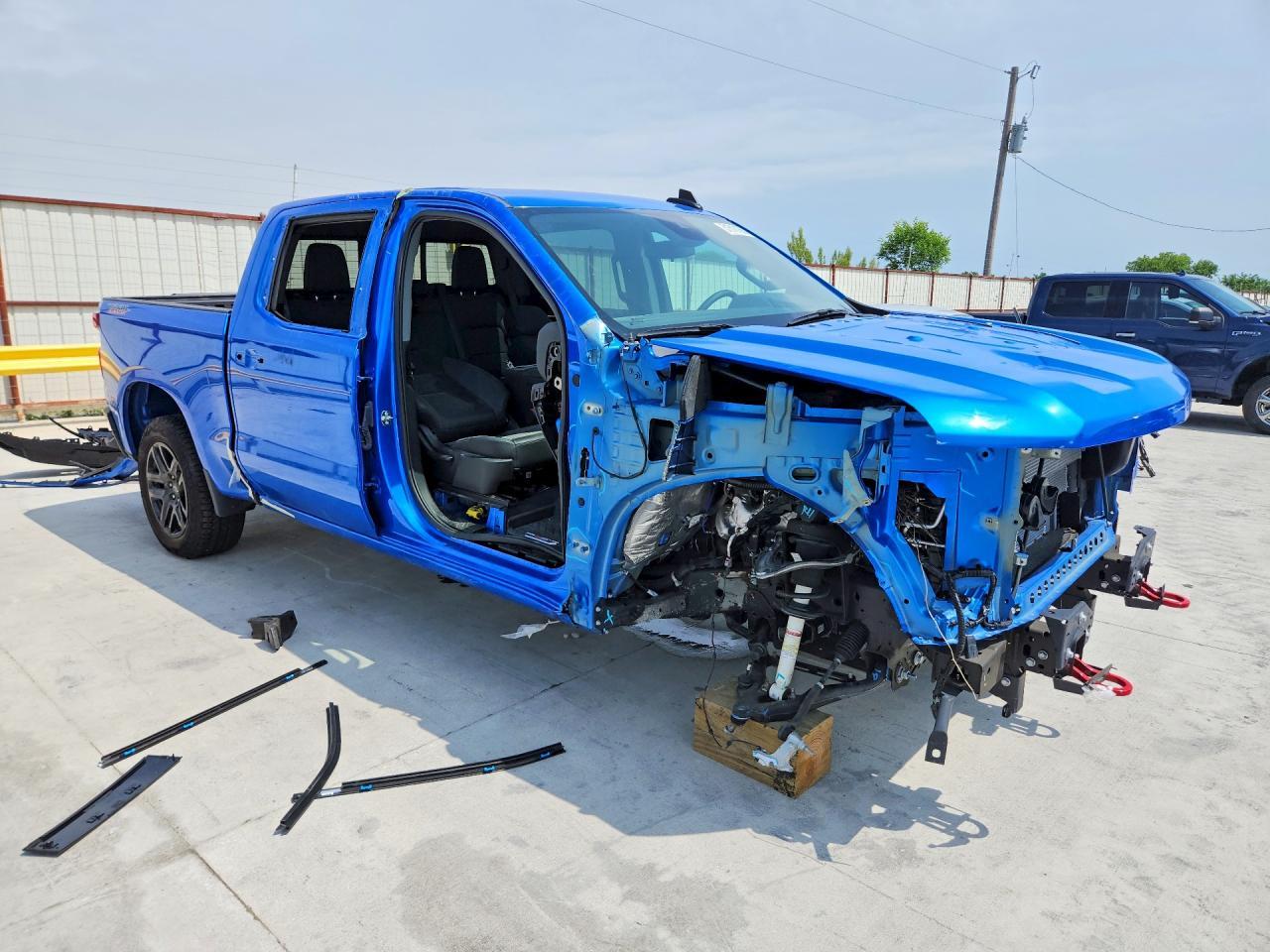 2025 Chevrolet Silverado K1500 Lt Trail Boss - Image 4