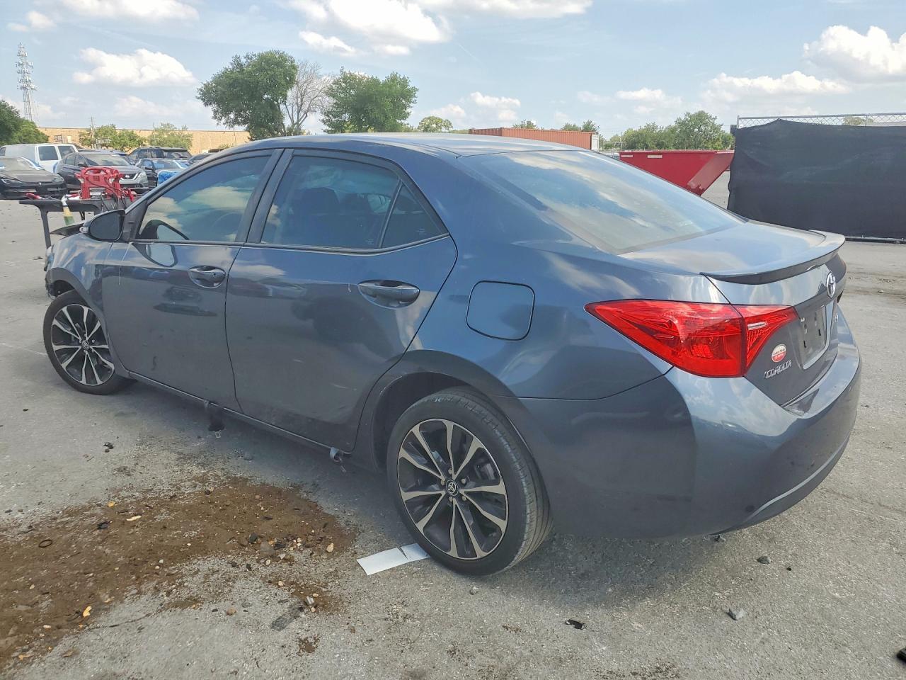 2019 Toyota Corolla - Фото 2