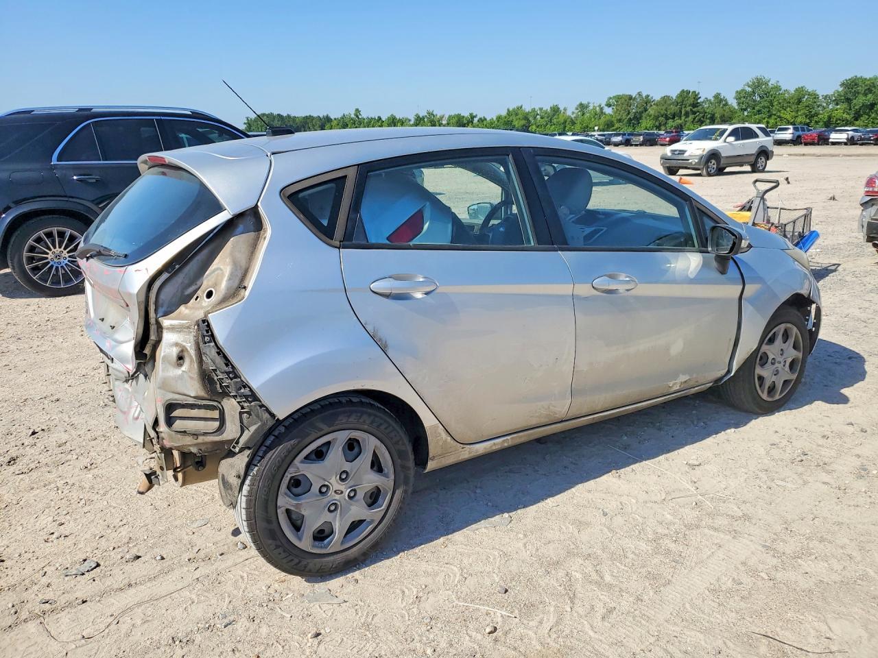 2013 Ford Fiesta Se - Image 3