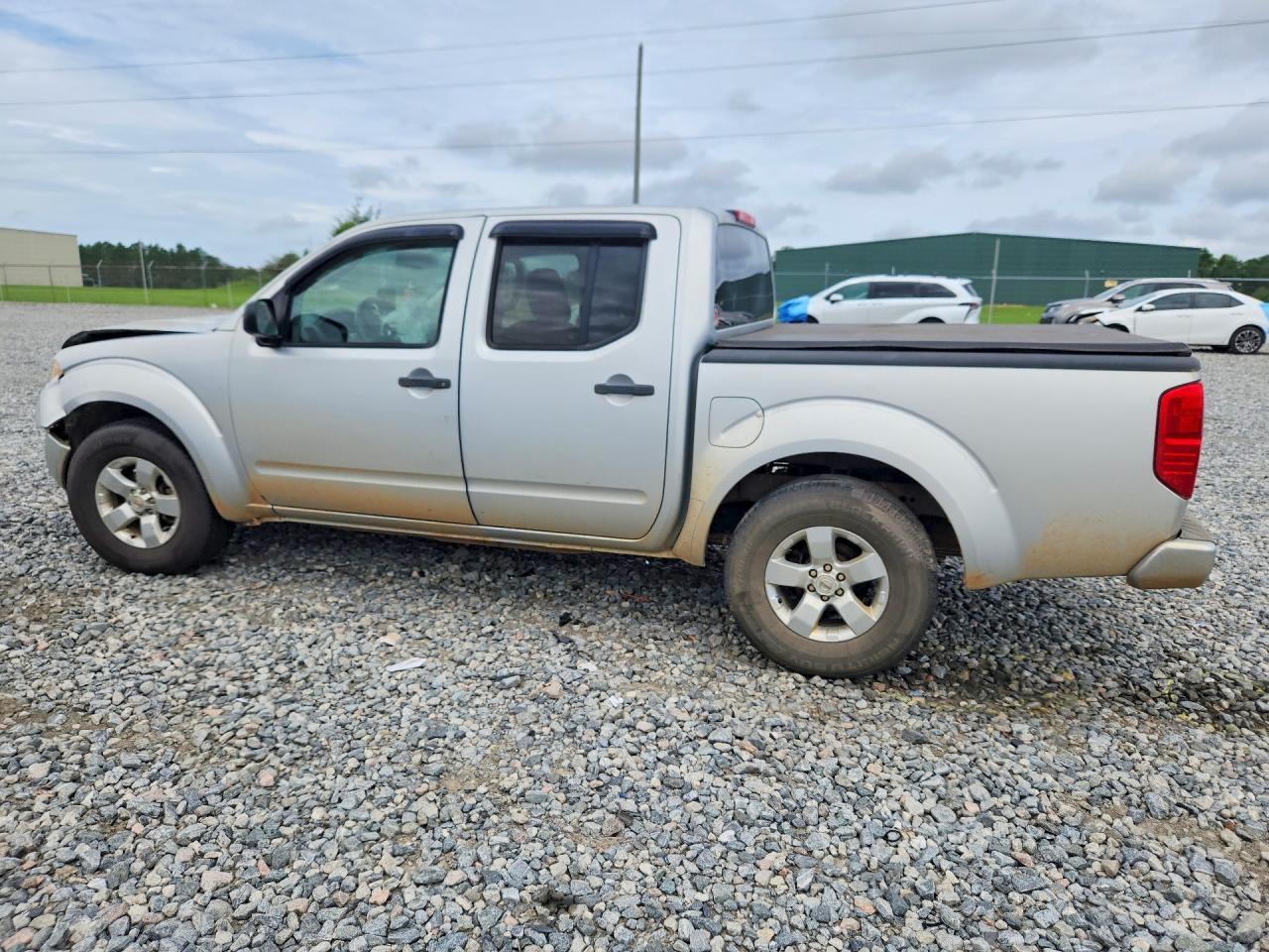 2011 Nissan Frontier S - Фото 2