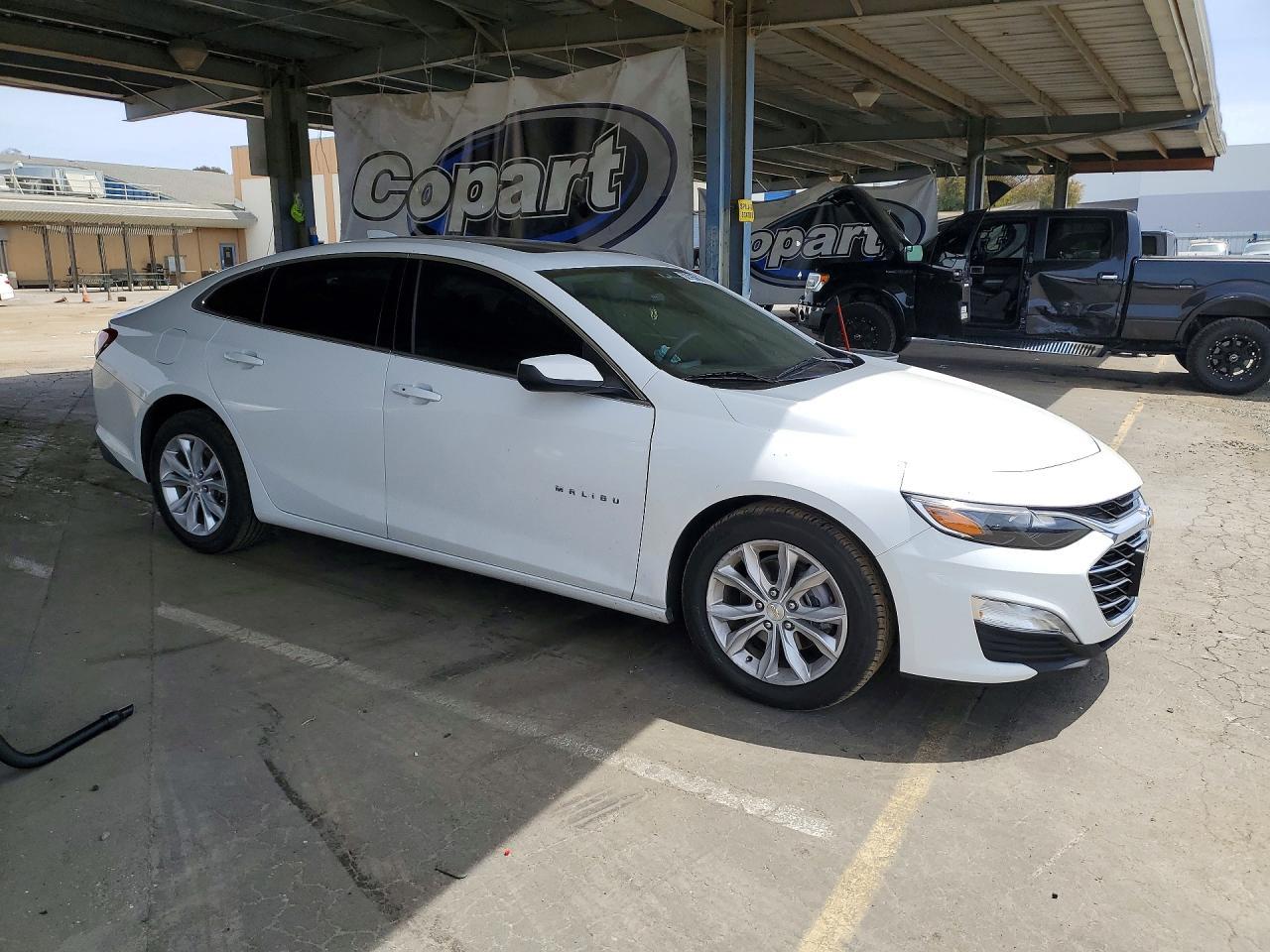 2022 Chevrolet Malibu Lt - Фото 4