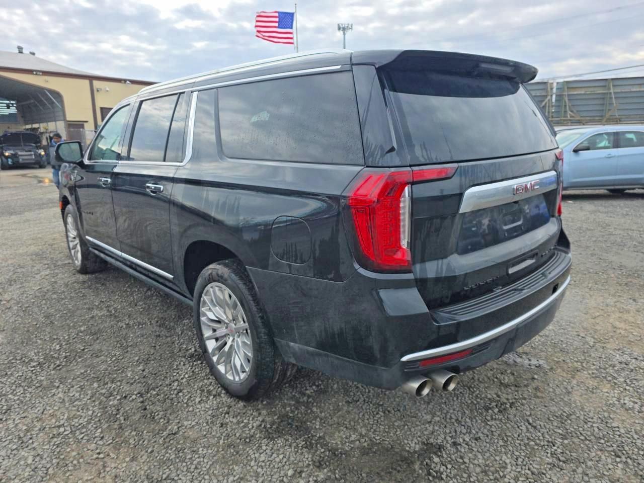 2024 GMC Yukon Xl Denali - Фото 2