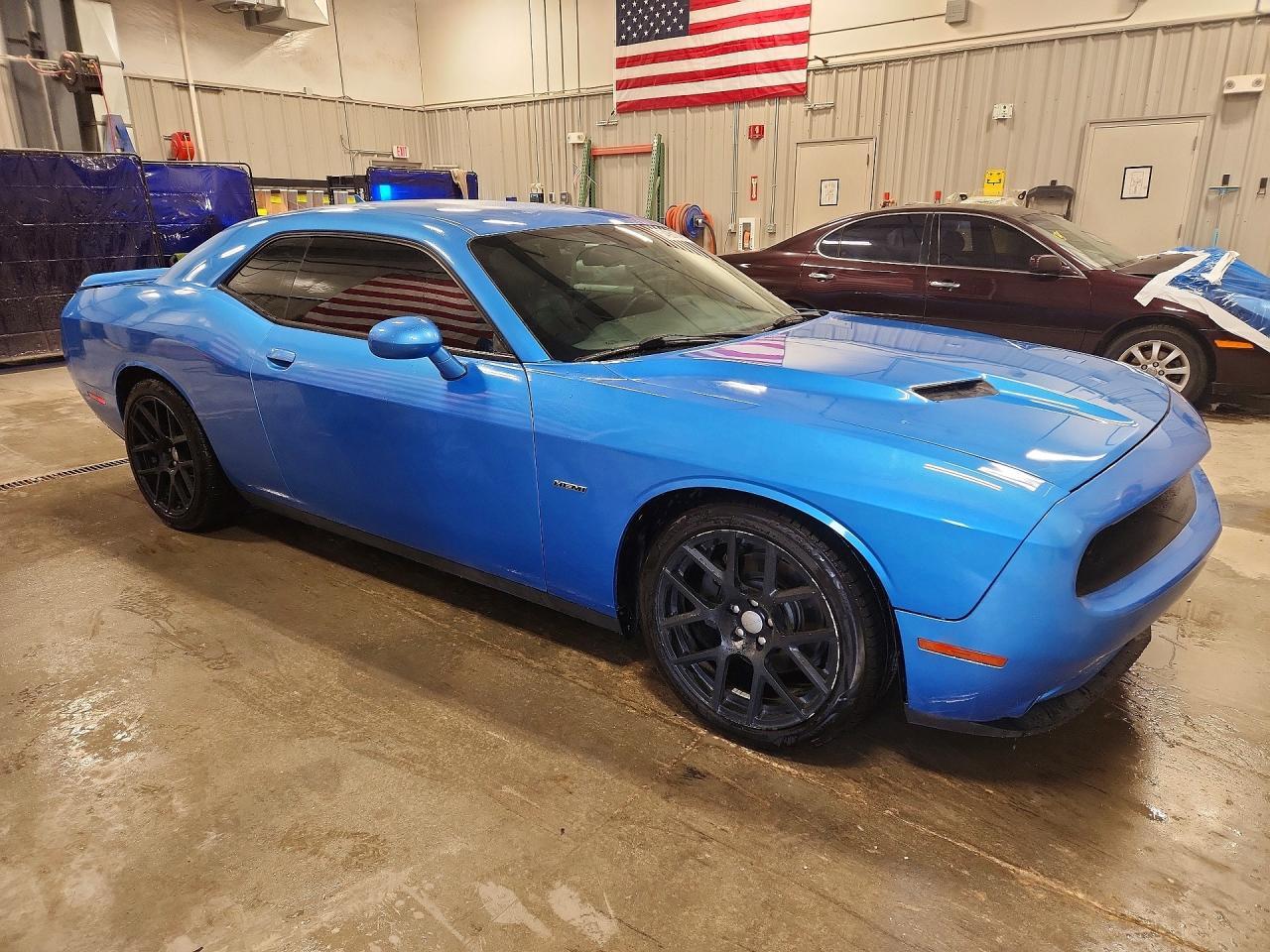 2015 Dodge Challenger Sxt Plus - Image 4