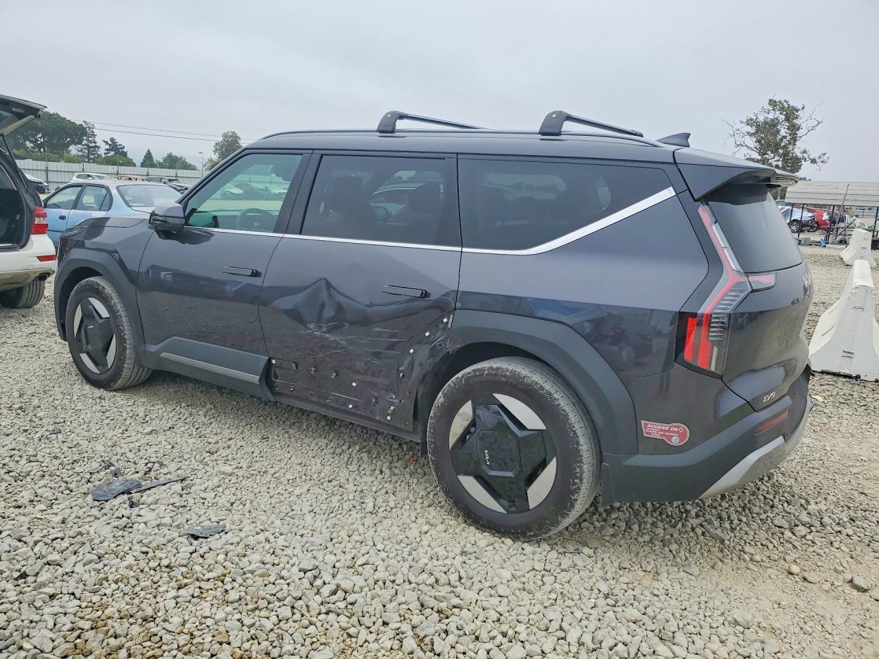 2024 Kia Ev9 Wind - Image 2
