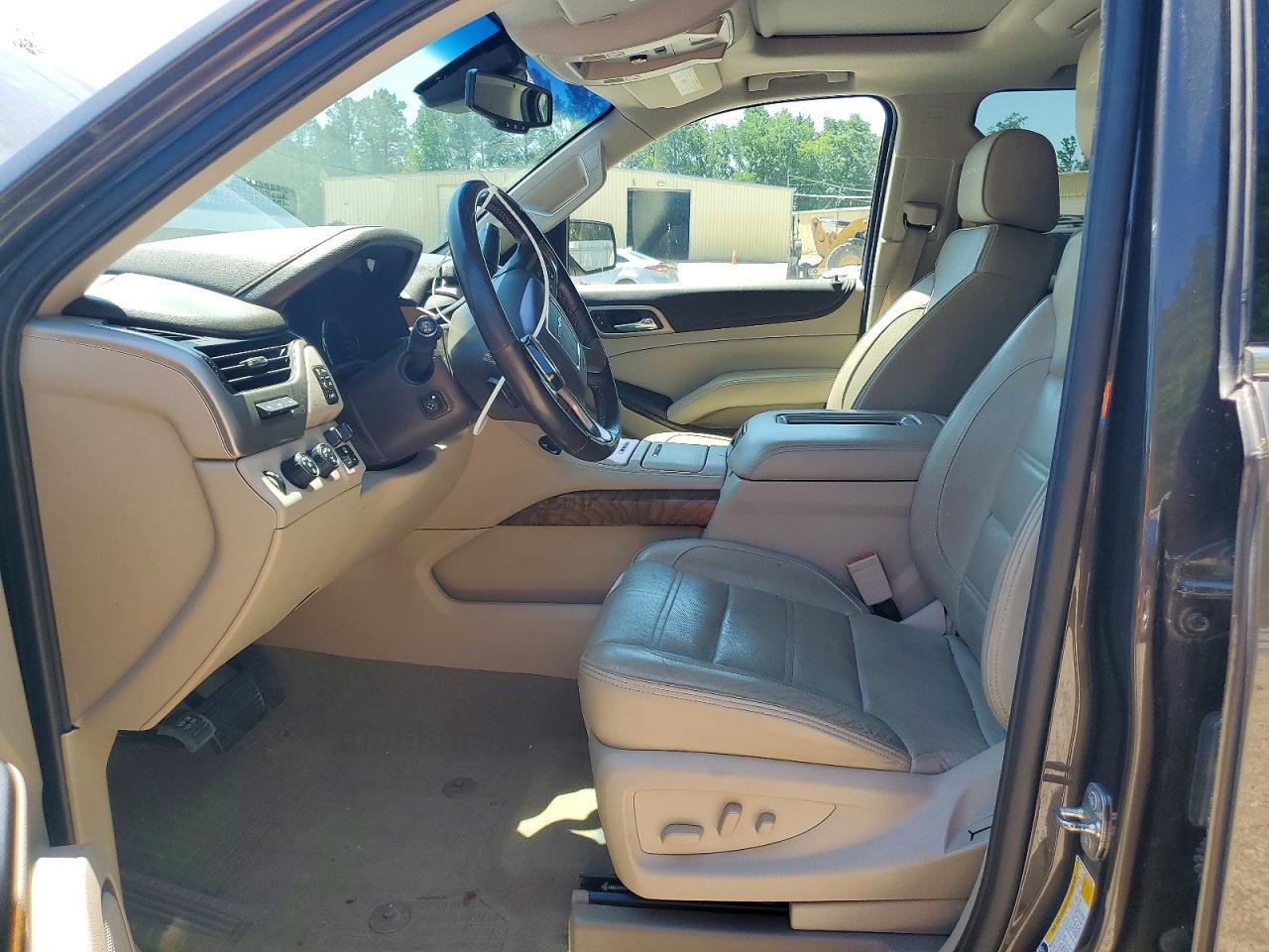 2019 GMC Yukon Denali - Фото 7