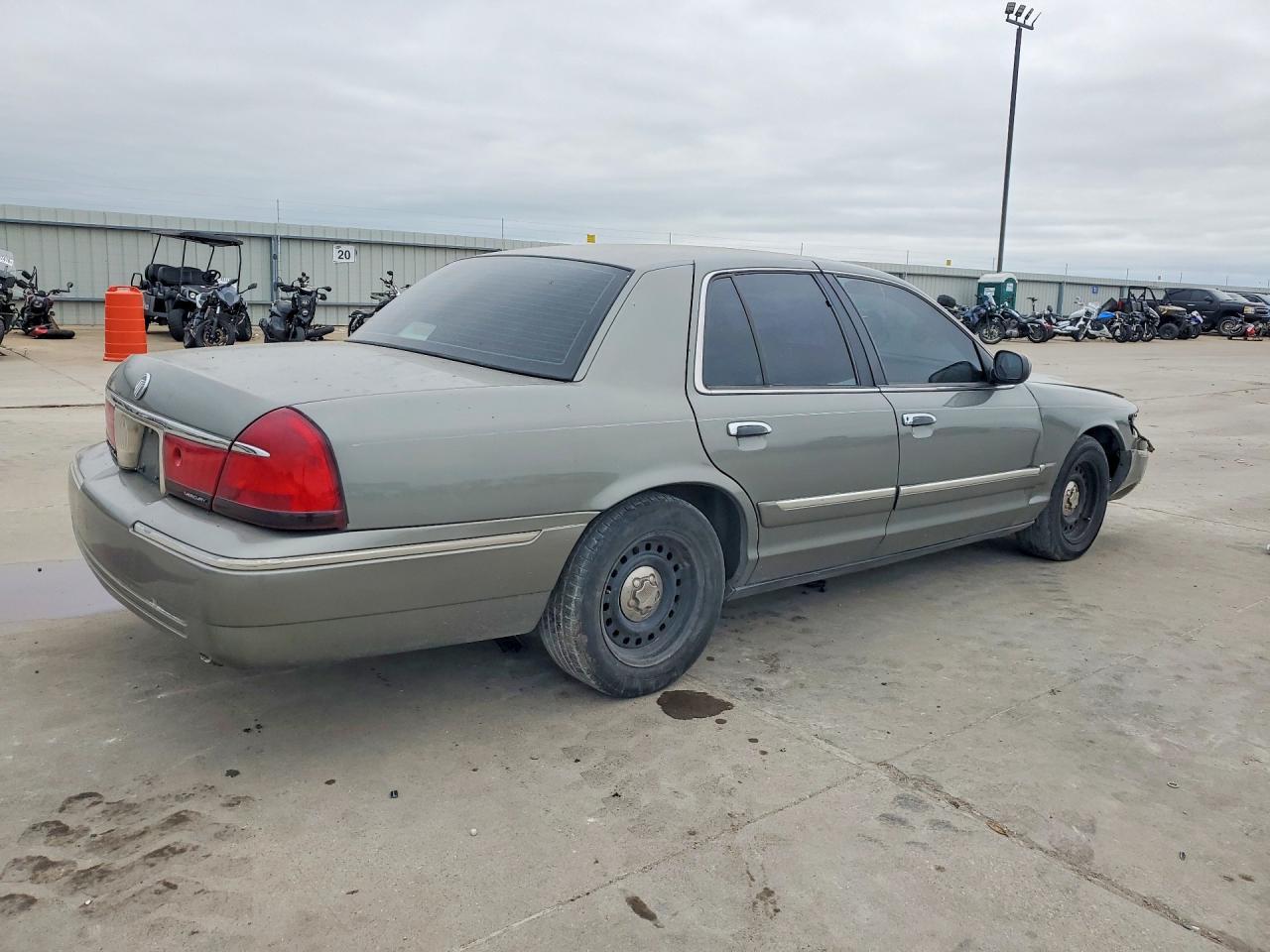 1999 Mercury Grand Marquis Gs - Фото 3