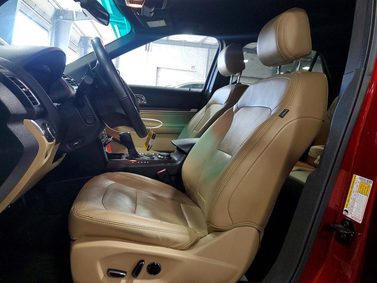 2016 Ford Explorer Limited - Image 7